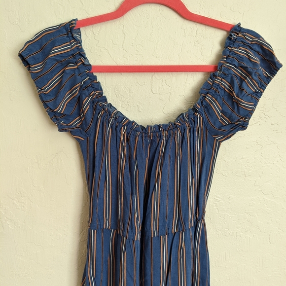 Dress - Picture 8 of 9